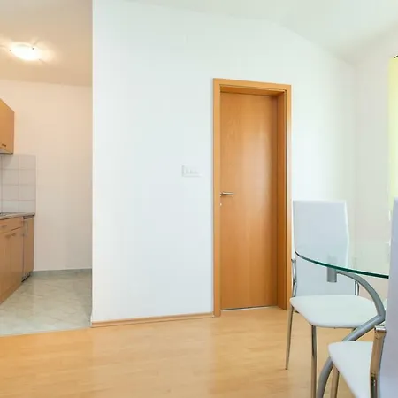 Appartamento Adria - App 1 *